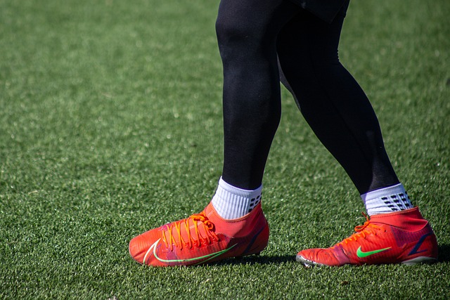 马卡报：萨卡可以赶上对阵皇马 斯特林首回合遭.