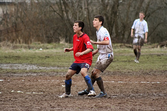 马卡报：萨卡可以赶上对阵皇马 斯特林首回合遭.